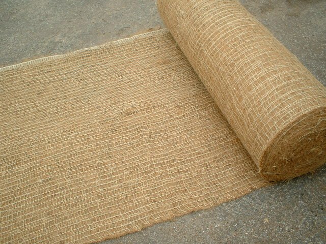 Coir-stitched-blanket-Jute-net-both-side-min